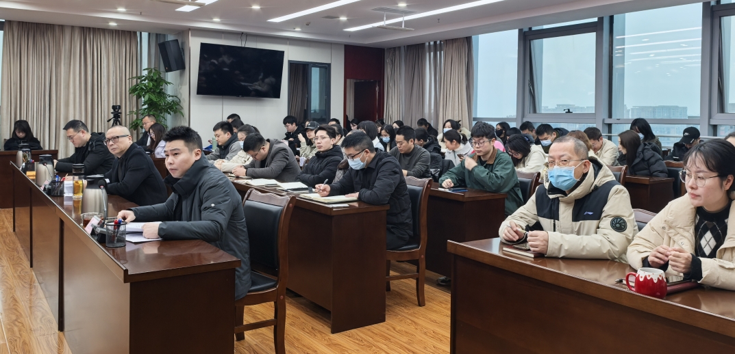 內(nèi)江建工集團(tuán)舉辦第二屆“以書(shū)為伴，鑄就卓越”讀書(shū)會(huì)演講比賽